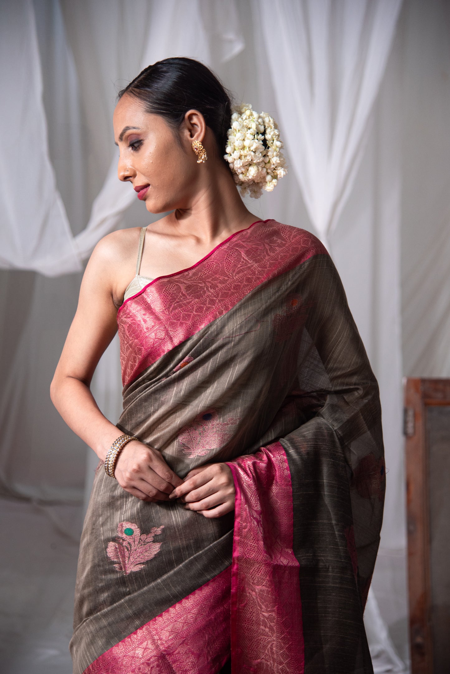 Banarasi Dual Tone Cotton Salab Pre draped Saree with Tassels