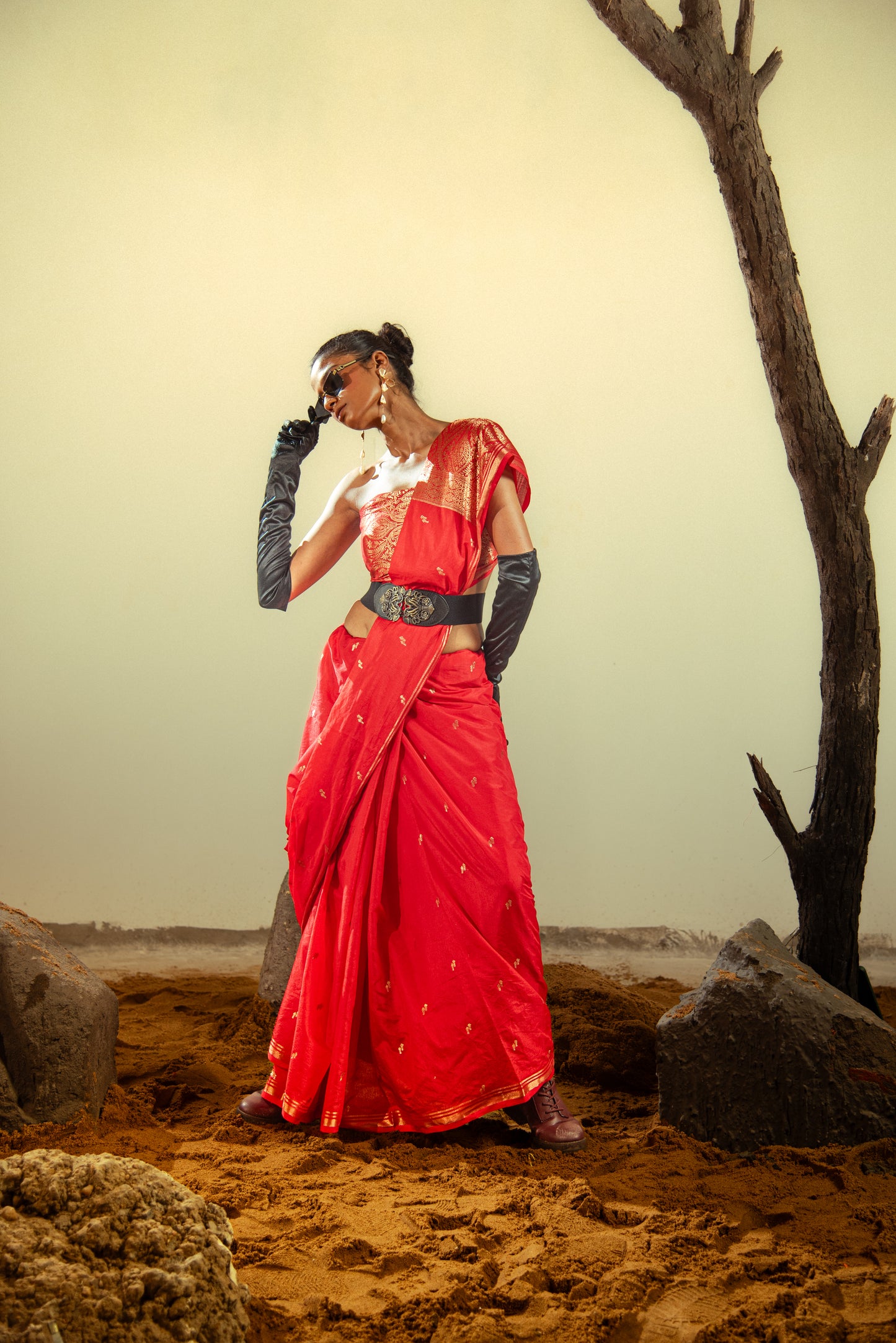 Katan Choti Booti Dyeable Banarasi Pre-draped Saree with Golden Zari Detailing โ Elegant Silk Saree for Weddings & Festive Wear