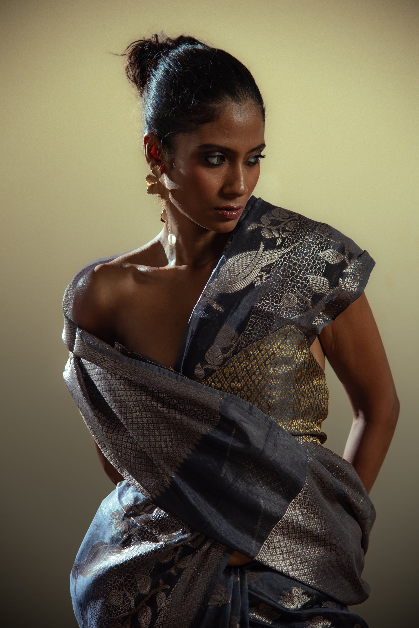 Viscose Silk Banarasi Pre Draped Saree with Golden Details