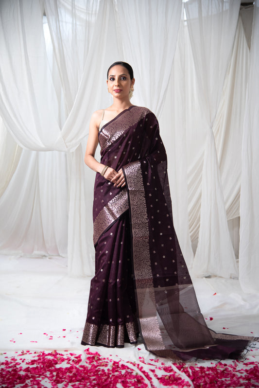 Banarasi Acrylic Cotton Pre Draped Saree with Golden Border