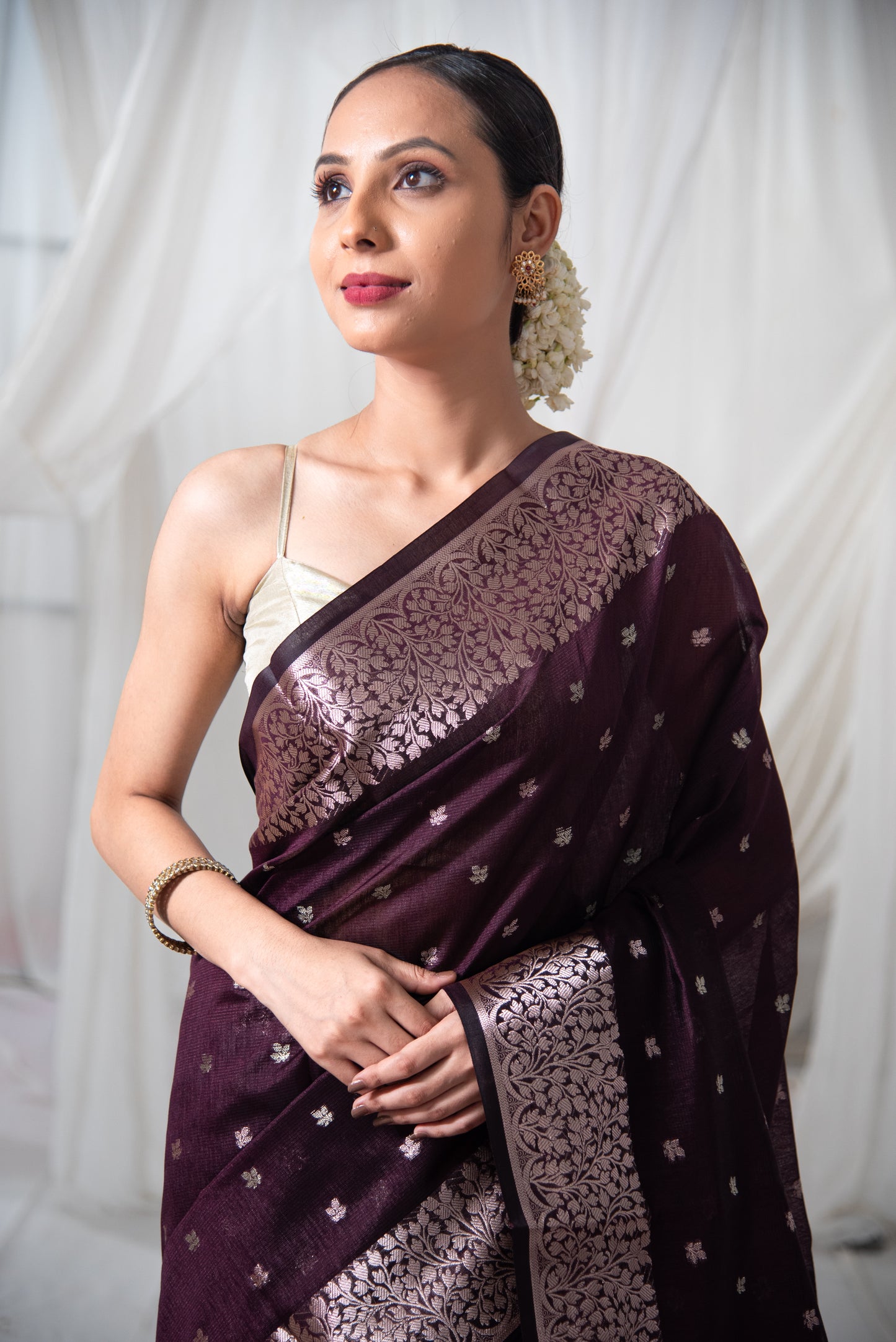 Banarasi Acrylic Cotton Pre Draped Saree with Golden Border