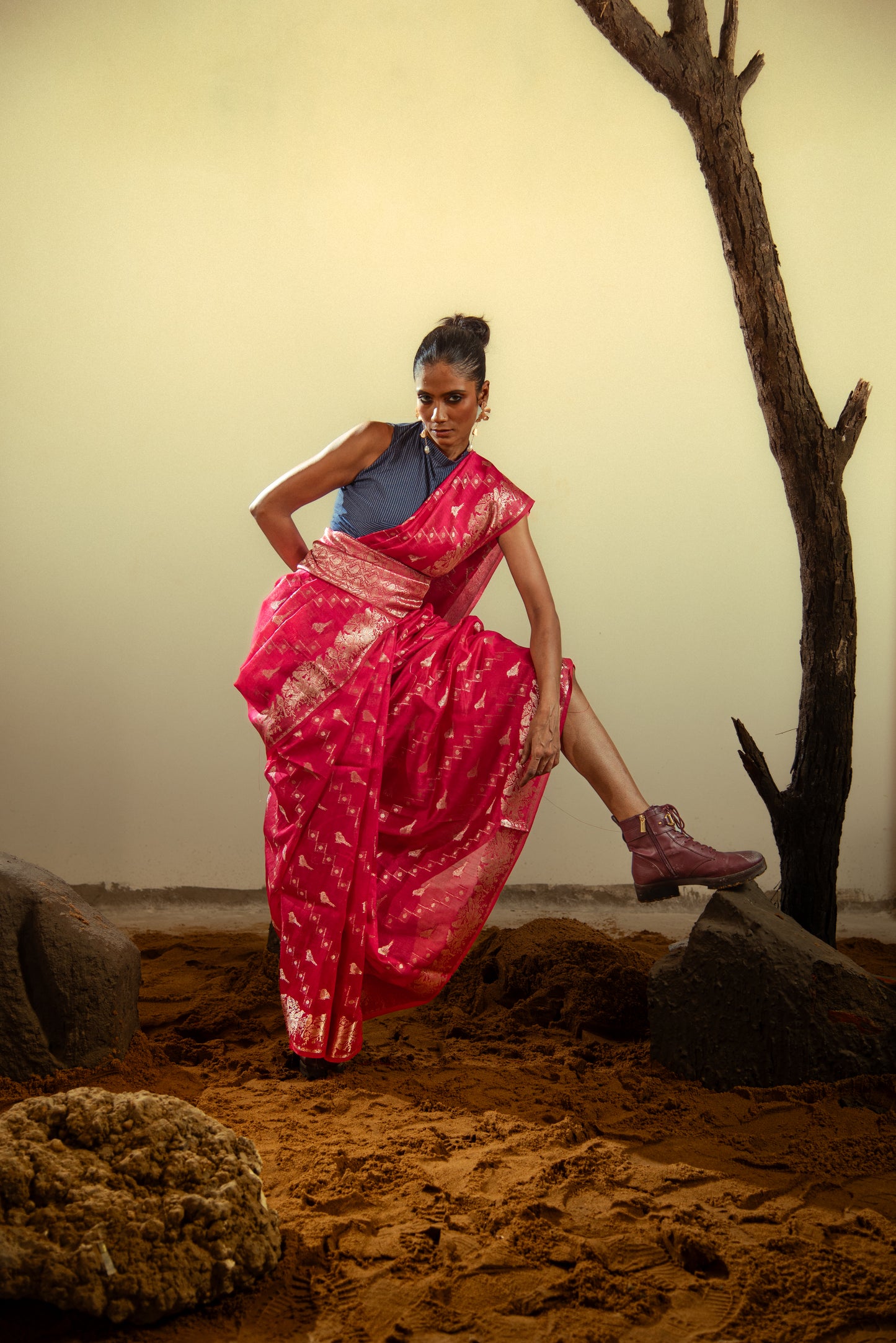 Viscose Silk Banarasi Pre Draped Saree with Golden Details